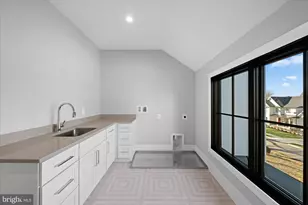 627 Hine St SE, Vienna, VA 22180 - Photo 80