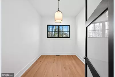 627 Hine Street SE, Vienna, VA 22180 - Photo 28