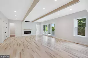 9017 Ellenwood Ln, Fairfax, VA 22032 - Photo 26