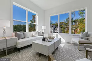 9205 Franks Pt Ln, Lorton, VA 22079 - Photo 4