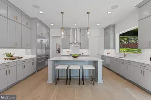 9205 Franks Pt Ln, Lorton, VA 22079 - Photo 12