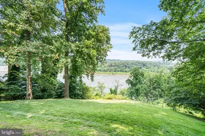 1175 Crest Lane, McLean, VA 22101 - Photo 4