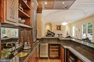 8023 Georgetown Pike, McLean, VA 22102 - Photo 16