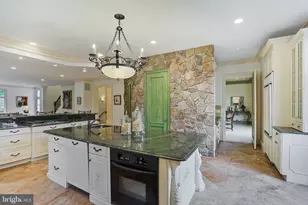 8023 Georgetown Pike, McLean, VA 22102 - Photo 26