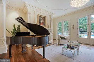 8023 Georgetown Pike, McLean, VA 22102 - Photo 12