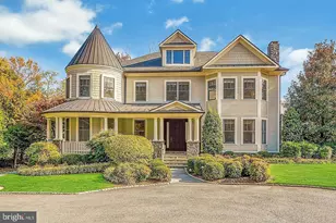 833 Herbert Springs Rd, Alexandria, VA 22308 - Photo 2