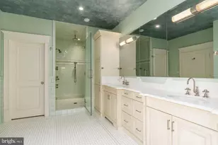 833 Herbert Springs Rd, Alexandria, VA 22308 - Photo 20