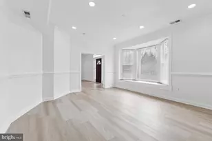 10828 Miller Rd, Oakton, VA 22124 - Photo 8