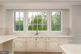 1181 Ballantrae Ln, McLean, VA 22101 - Photo 36