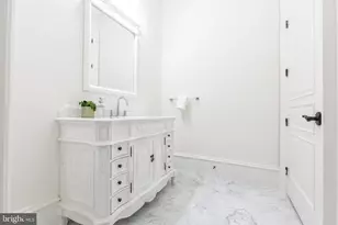 1181 Ballantrae Ln, McLean, VA 22101 - Photo 40