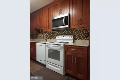 8360 Greensboro Drive #208, McLean, VA 22102 - Photo 12