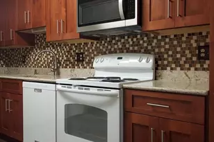 8360 Greensboro Dr, McLean, VA 22102 - Photo 12