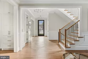 5908 Calla Dr, McLean, VA 22101 - Photo 4