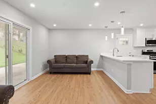 7435 Bath St, Springfield, VA 22150 - Photo 14