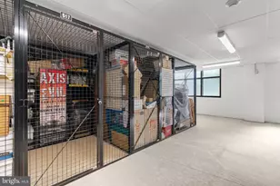 2960 Vaden Dr, Fairfax, VA 22031 - Photo 40