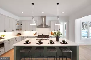 8920 Walker St, Fairfax, VA 22032 - Photo 10