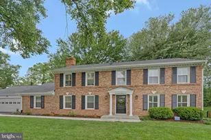 9825 Vale Rd, Vienna, VA 22181 - Photo 1