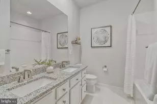 13240 Lake Woodland Way, Herndon, VA 20171 - Photo 32