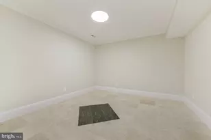 1496 Evans Farm Dr, McLean, VA 22101 - Photo 24