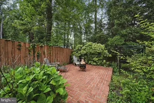 8536 Aponi Rd, Vienna, VA 22180 - Photo 36