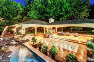 860 Nicholas Run Dr, Great Falls, VA 22066 - Photo 38