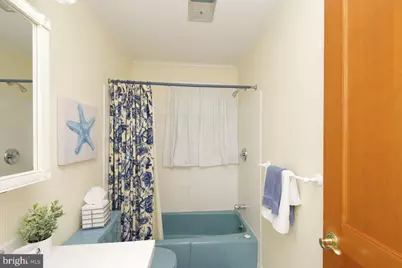 6613 Kerns Road, Falls Church, VA 22042 - Photo 28