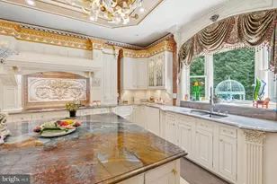 423 Seneca Rd, Great Falls, VA 22066 - Photo 18