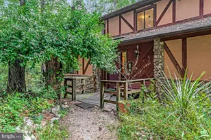 10400 Hampton Rd, Fairfax Station, VA 22039 - Photo 6