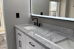 8502 Chase Glen Cir, Fairfax Station, VA 22039 - Photo 4