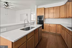 5394 Chieftain Cir, Alexandria, VA 22312 - Photo 4