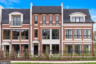 7049 Liberty Ln, McLean, VA 22101 - Photo 2