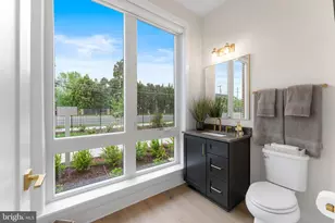 7040 Liberty Ln, McLean, VA 22101 - Photo 10