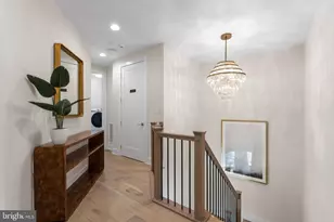 7040 Liberty Ln, McLean, VA 22101 - Photo 18