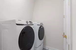 7040 Liberty Ln, McLean, VA 22101 - Photo 32