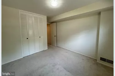 [Address not provided], Fairfax, VA 22032 - Photo 8