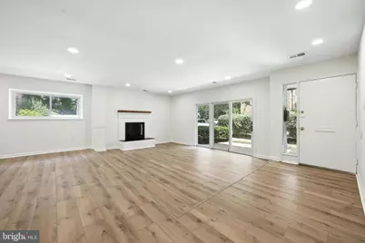 3814 Persimmon Circle, Fairfax, VA 22031 - Photo 12