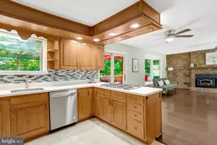 8449 Thames St, Springfield, VA 22151 - Photo 6