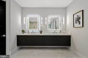 11410 Waples Mill Rd, Oakton, VA 22124 - Photo 12