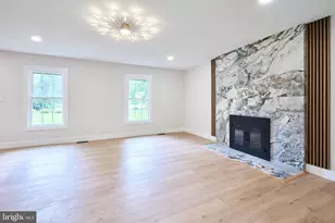 11318 Vale Rd, Oakton, VA 22124 - Photo 32