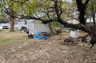 5715 Magnolia Ln, Falls Church, VA 22041 - Photo 4