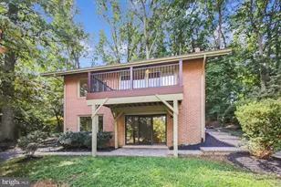 11221 S Shore Rd, Reston, VA 20190 - Photo 2