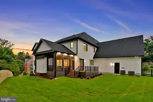 5950 Woodacre Ct, McLean, VA 22101 - Photo 36