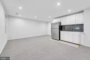 5809 Waterdale Ct, Centreville, VA 20121 - Photo 6