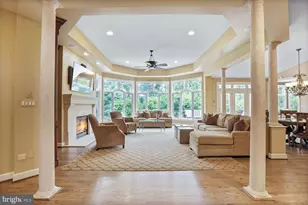 9864 Walker Glen Ct, Great Falls, VA 22066 - Photo 10