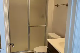 12106 Greenway Ct, Fairfax, VA 22033 - Photo 16