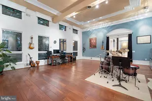 10916 Thimbleberry Ln, Great Falls, VA 22066 - Photo 64