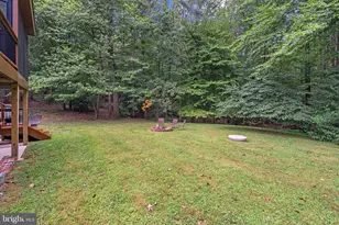 10916 Thimbleberry Ln, Great Falls, VA 22066 - Photo 84