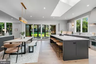 609 Meadow Ln SW, Vienna, VA 22180 - Photo 12