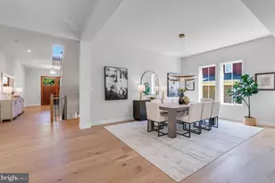 609 Meadow Ln SW, Vienna, VA 22180 - Photo 10