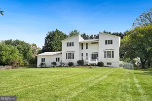 445 Springvale Rd, Great Falls, VA 22066 - Photo 2